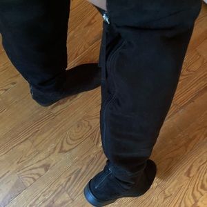 Tall boots, Small heel